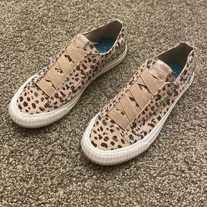 Womens Blowfish shoe